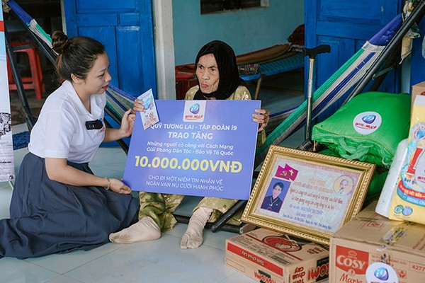 Hình ảnh nhóm hỗ trợ